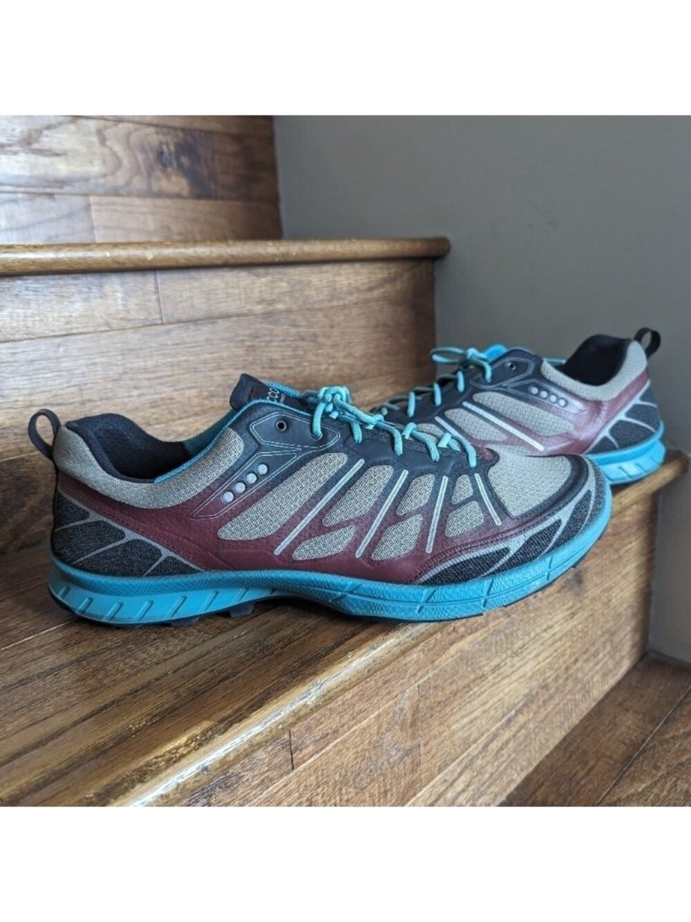 Ecco Men's Biom Trail Running Shoe men's Gray Teal & OfRed size 46 - Picture 2 of 15